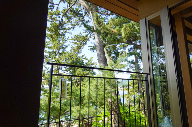 びわ湖松の浦別邸 ペットと泊まれる客室 テラスからの景色