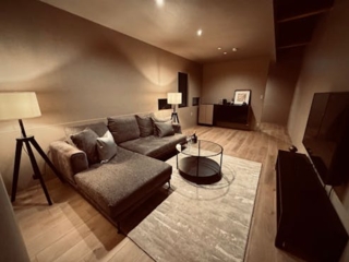 銀 - Gin Suite -