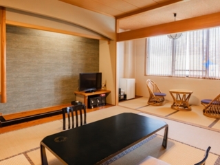 【１階・ペット専用】和室８畳+広縁（洗面・トイレ付）