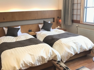 【ペット同伴可※小型犬専用】洋室ツイン《小》23平米（禁煙）