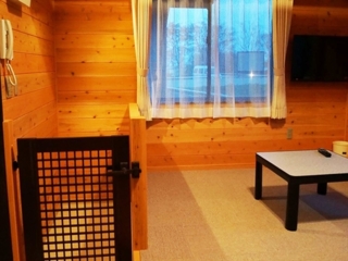 【Wi-Fi完備】コテージC/D/E (小〜大型犬用)