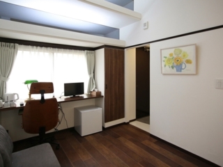 【禁煙】スタンダードツイン・ワーキングスペース付