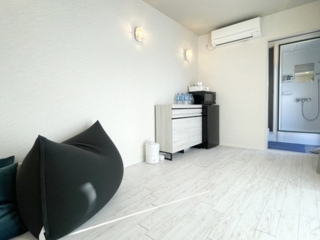 【プライベートコンテナハウス2棟】シャワーブースのみ／禁煙