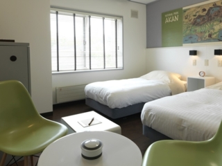 【トゥラノ館】街側 洋室