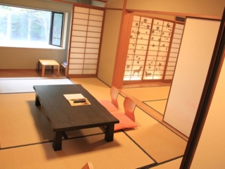 わんことお泊り　和室　16畳　二間続き
