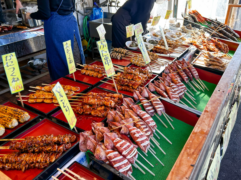 寺泊 魚の市場通り