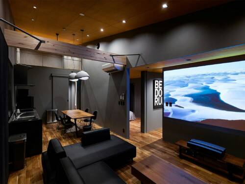 Beds and Dog run - Yamanakako