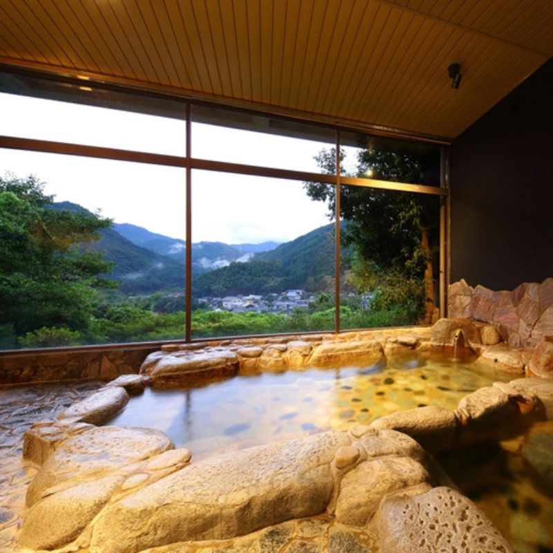 古湯温泉のぬる湯を楽しめる宿